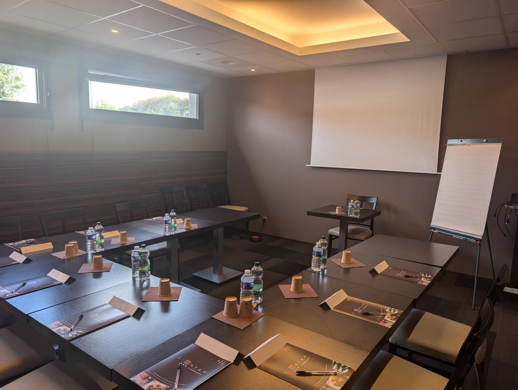 Hotel L'Hotan Portet-sur-Garonne Ngoại thất bức ảnh